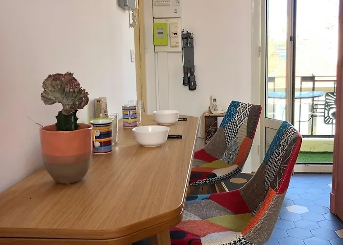 Appartement Cosy Et Lumineux 2 Pieces Au Cœur De Nice